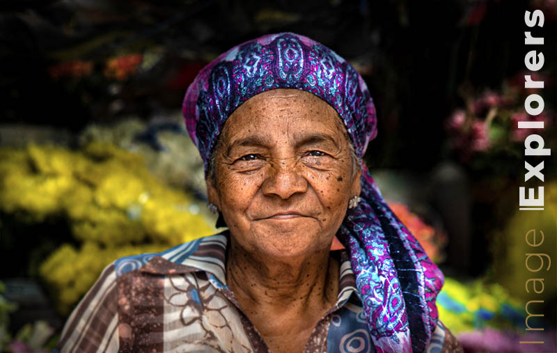 photograph like steve mccurry final cape town flower seller