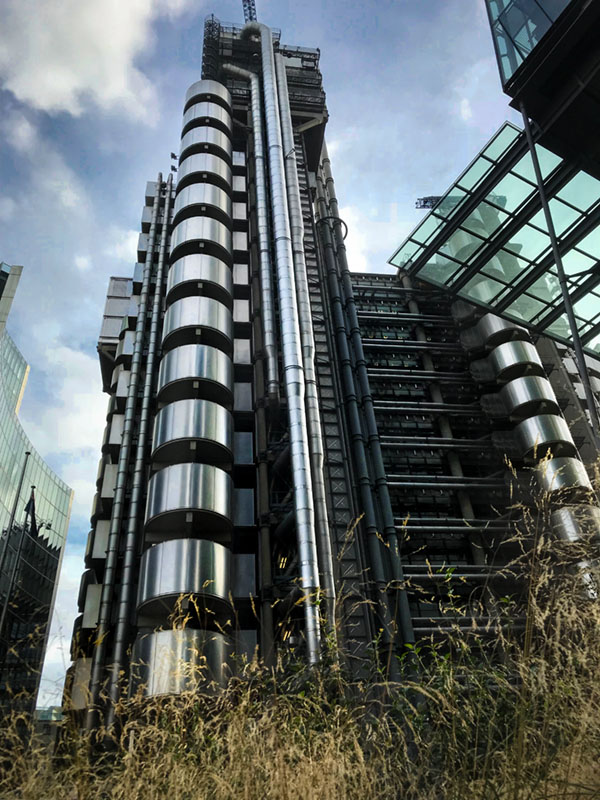 Get rid of unwanted details by going low - lloyds on iphone