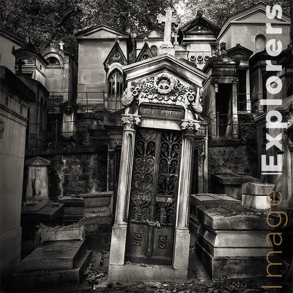 photographing Paris graveyards