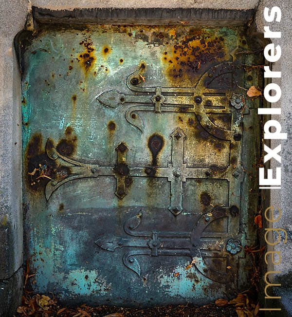 photographing Paris graveyards